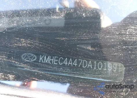 2013 Hyundai Sonata Hybrid Limited z USA, uszkodzony, nr VIN KMHEC4A47DA101991